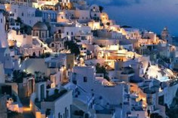 Santorini, Greece: A Timeless Island of Sunsets, Blue Domes, and Volcanic Beauty